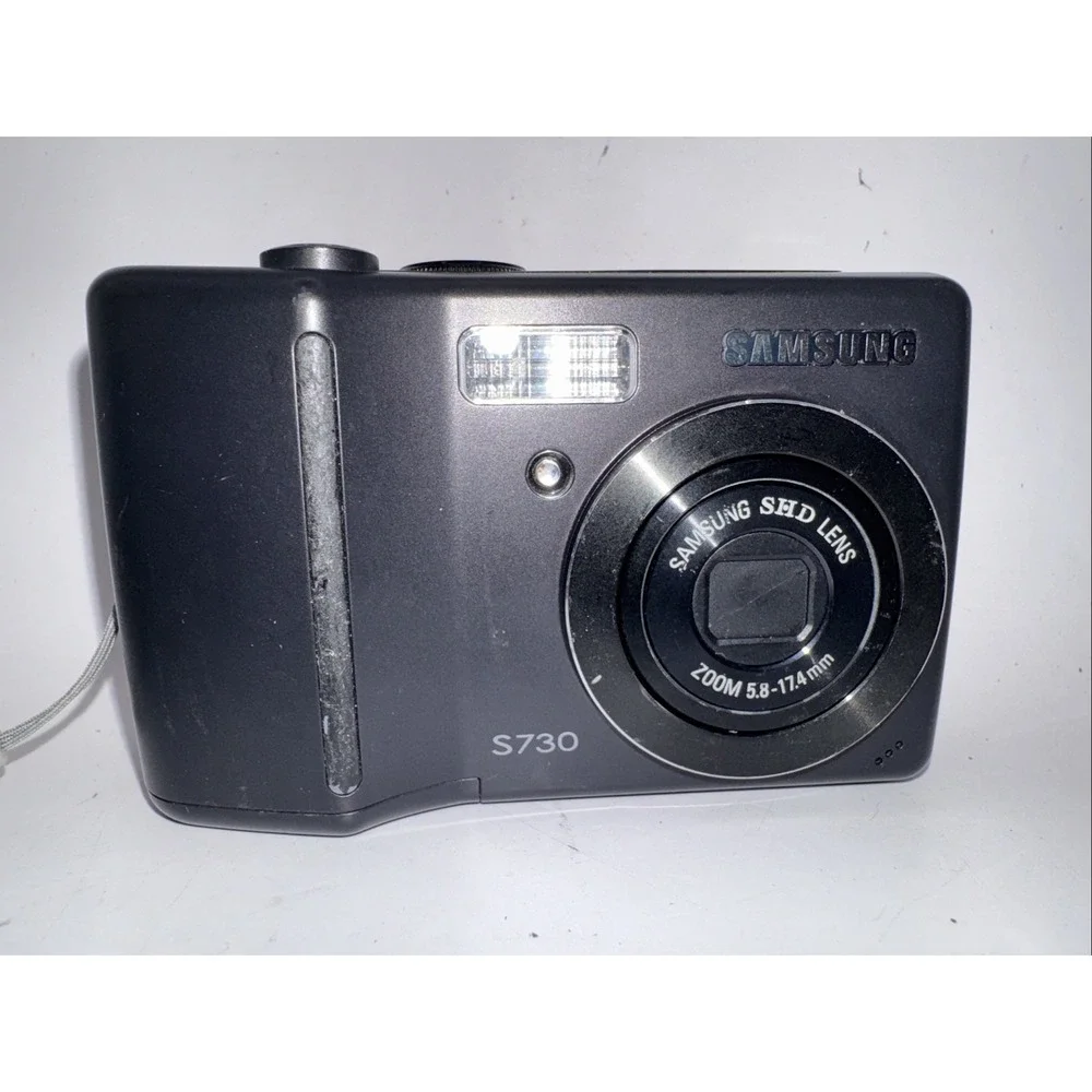 Samsung S730 Black Compact Digital Camera Untested